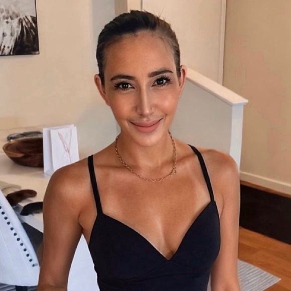 nicoleocrowley